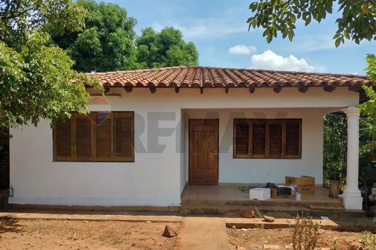 Casa — 2 dorm. — San Lorenzo — 1/5
