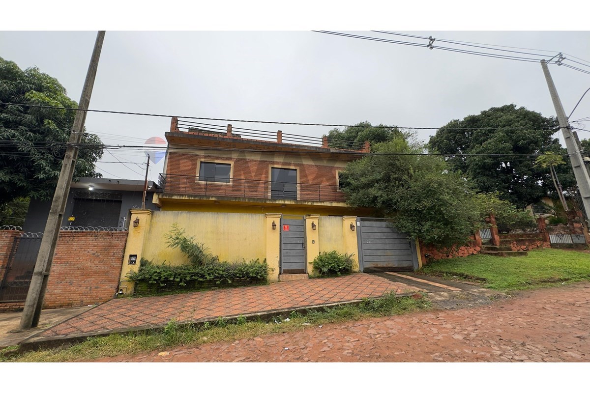Casa — 4 dorm. — Villa Anita — 2/5