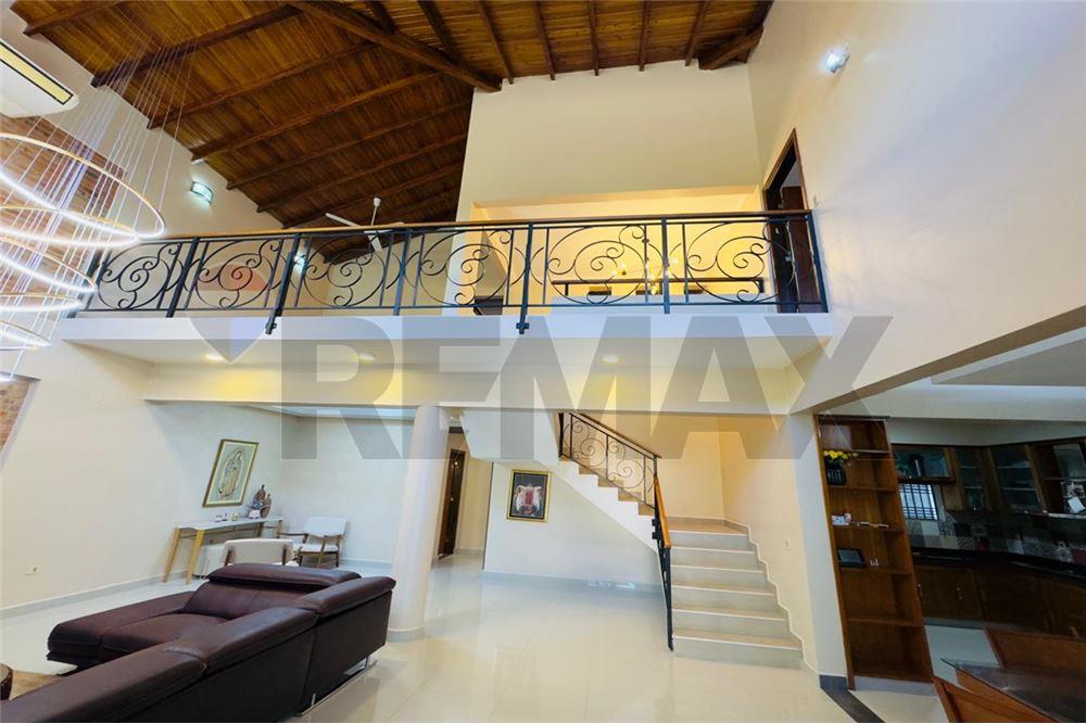 Casa — 6 dorm. — Cambyretá — 4/5