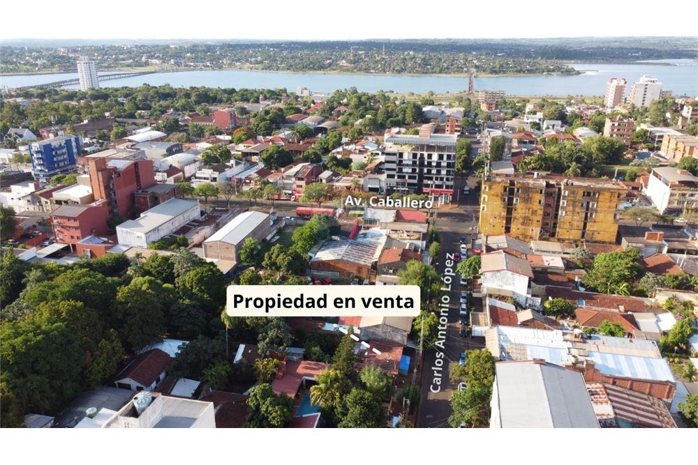 Terreno — 1 dorm. — Encarnación — 3/5