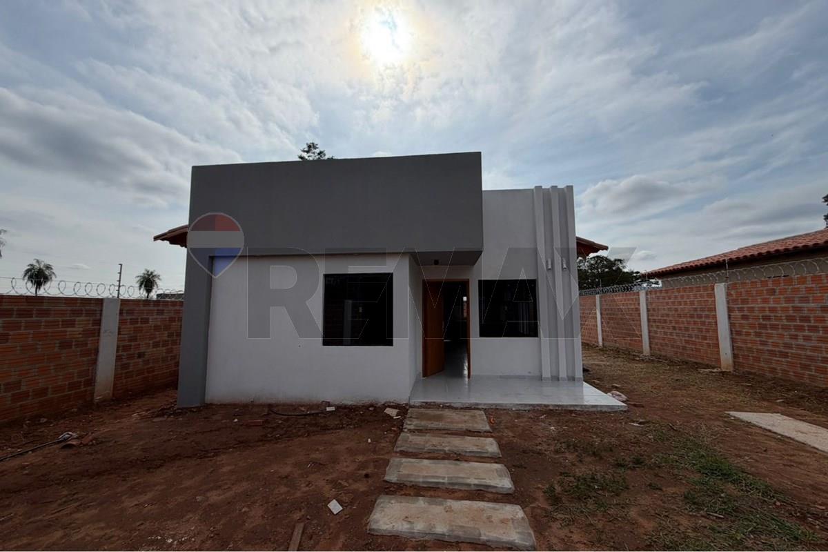 Casa — 2 dorm. — Capiata — 4/5