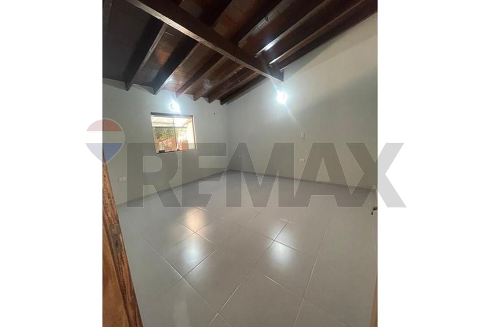 Casa — 2 dorm. — Capiata — 5/5