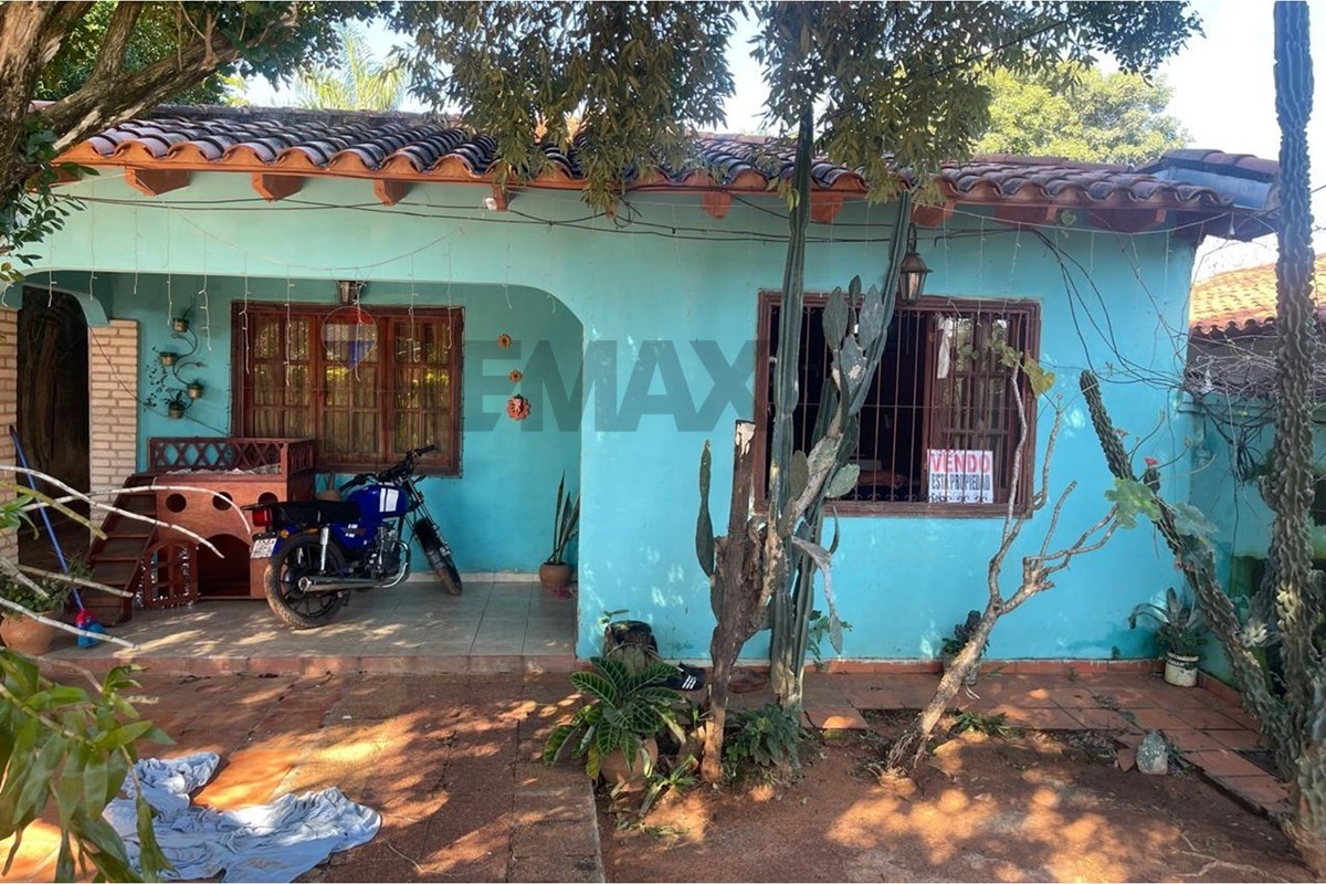 Casa — 2 dorm. — Colón — 3/5