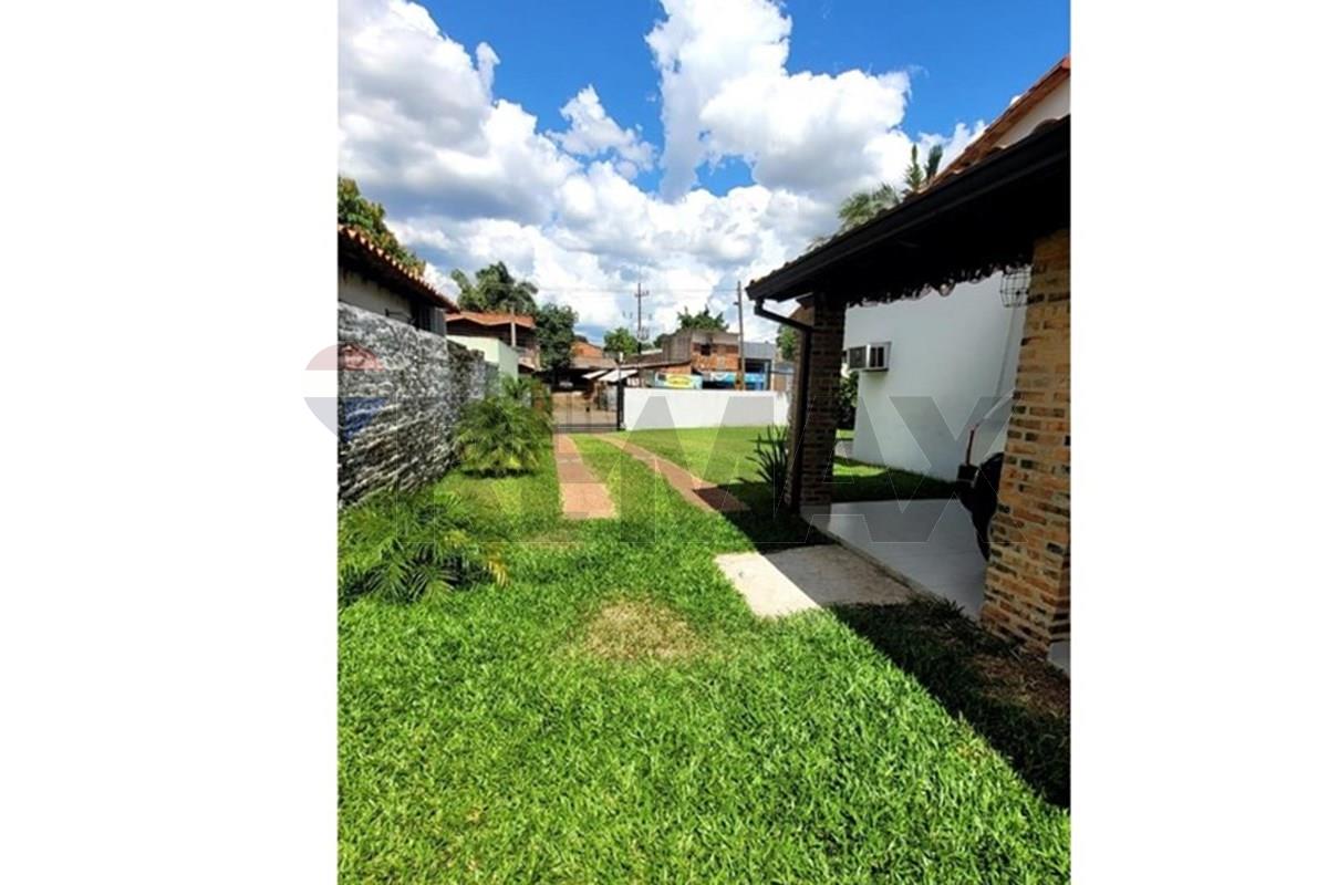 Casa — 4 dorm. — San Luis — 2/5