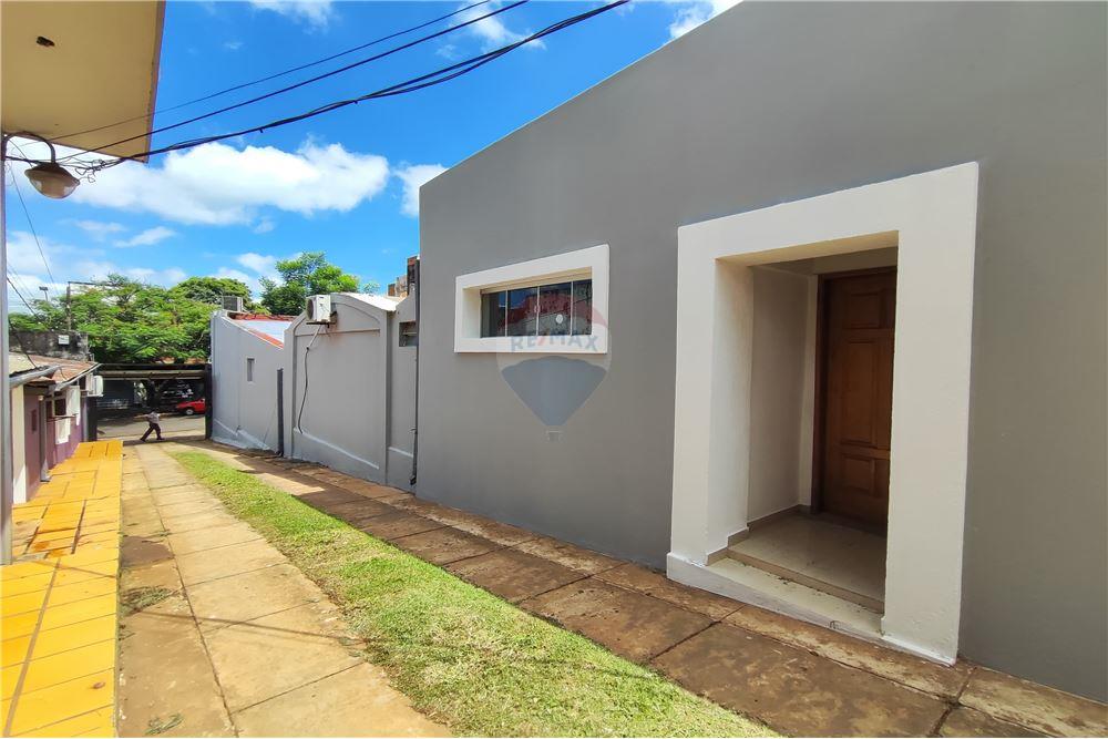 Departamento — 1 dorm. — Encarnación — 5/5