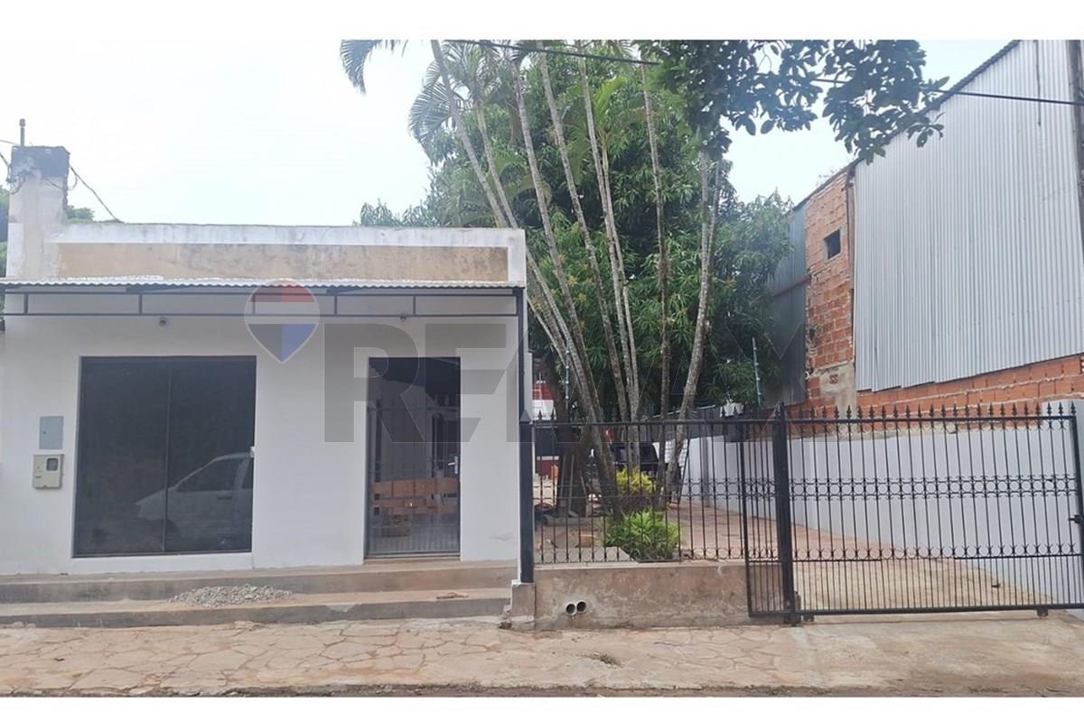 Casa — 4 dorm. — Fernando De La Mora — 1/5