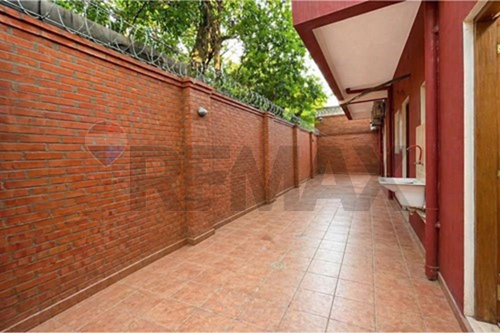 Departamento — 2 dorm. — San Lorenzo — 5/5