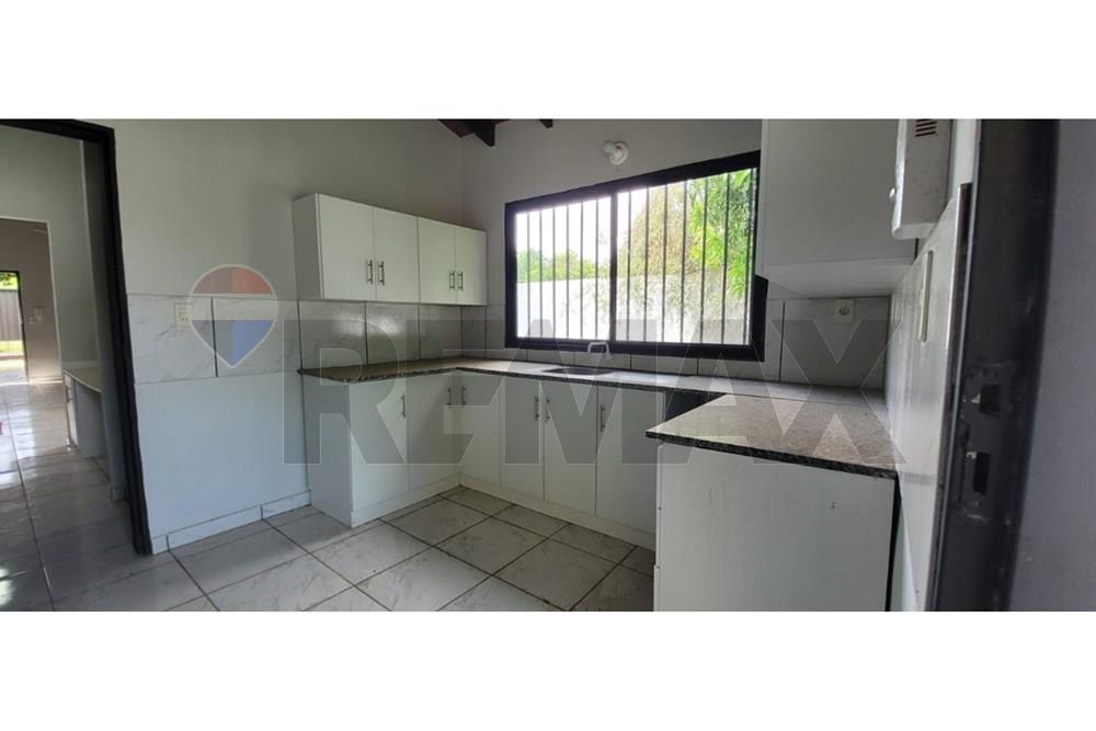 Casa — 3 dorm. — Yka'a — 4/5
