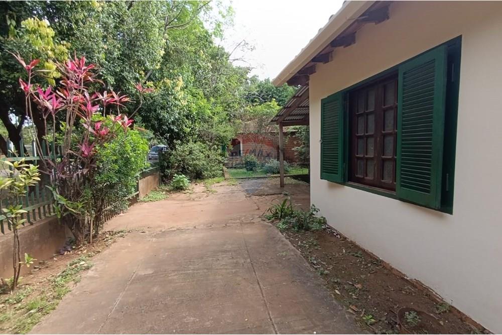 Casa — 2 dorm. — San Juan Del Paraná — 4/5