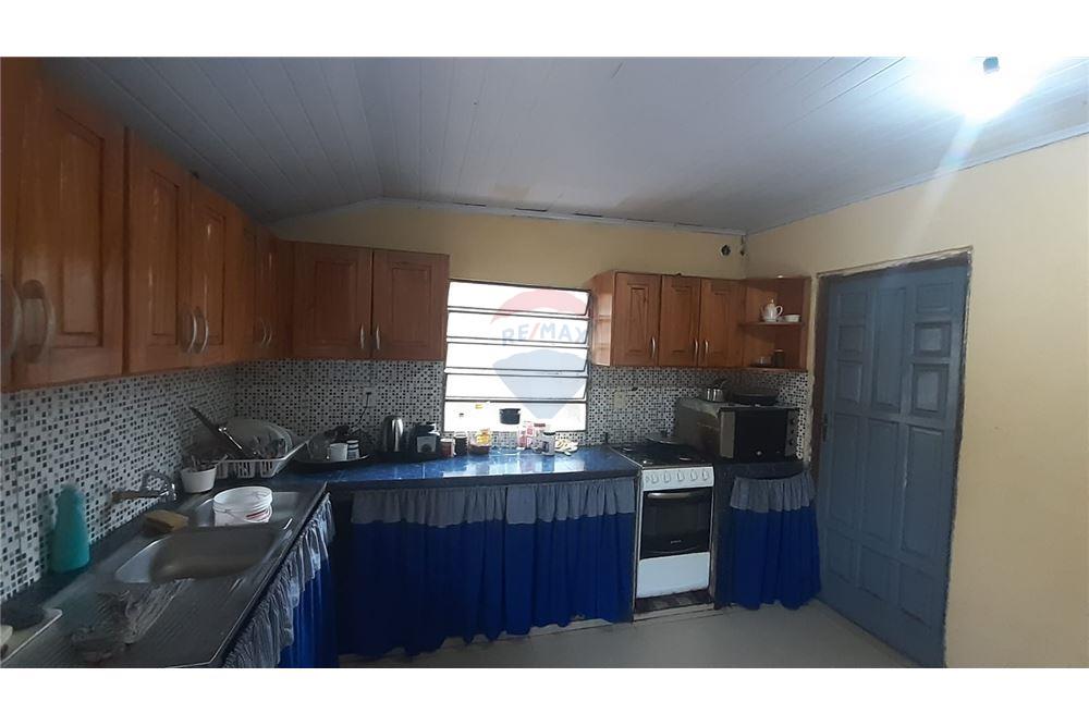 Casa — 5 dorm. — Encarnación — 4/5