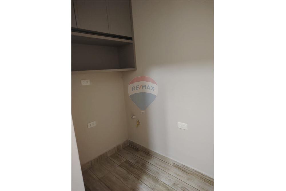 Departamento — 1 dorm. — San Lorenzo — 3/5