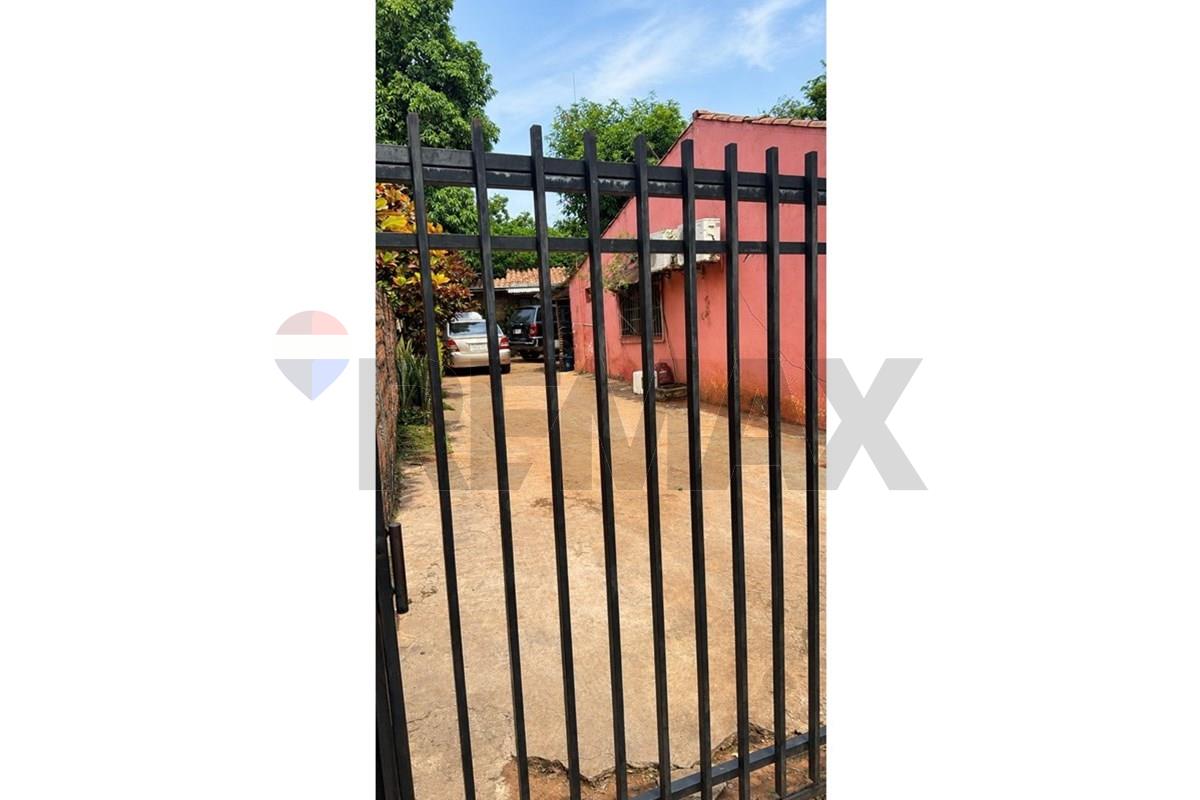 Casa — 4 dorm. — Lambaré — 3/5