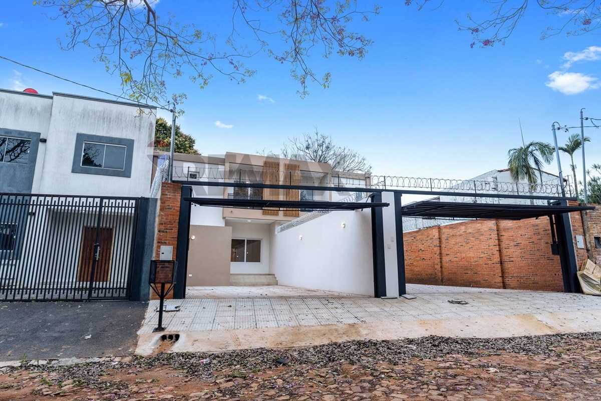 Duplex — 3 dorm. — Villa Amelia — 2/5