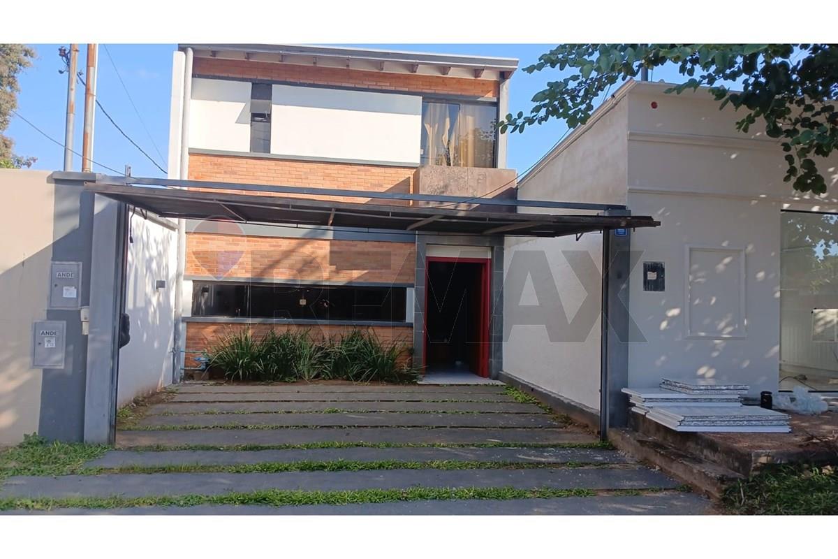 Duplex — 3 dorm. — San Lorenzo — 2/5