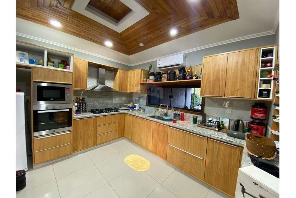 Casa — 2 dorm. — Encarnación — 2/5