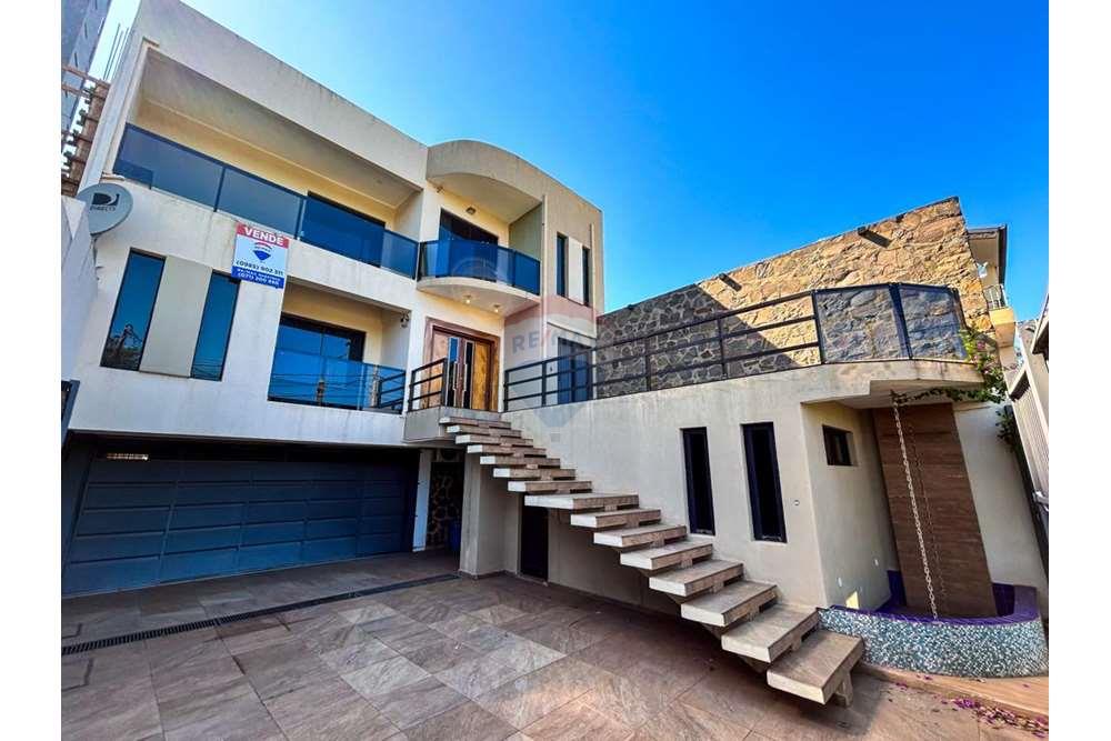 Casa — 7 dorm. — Encarnación — 1/5