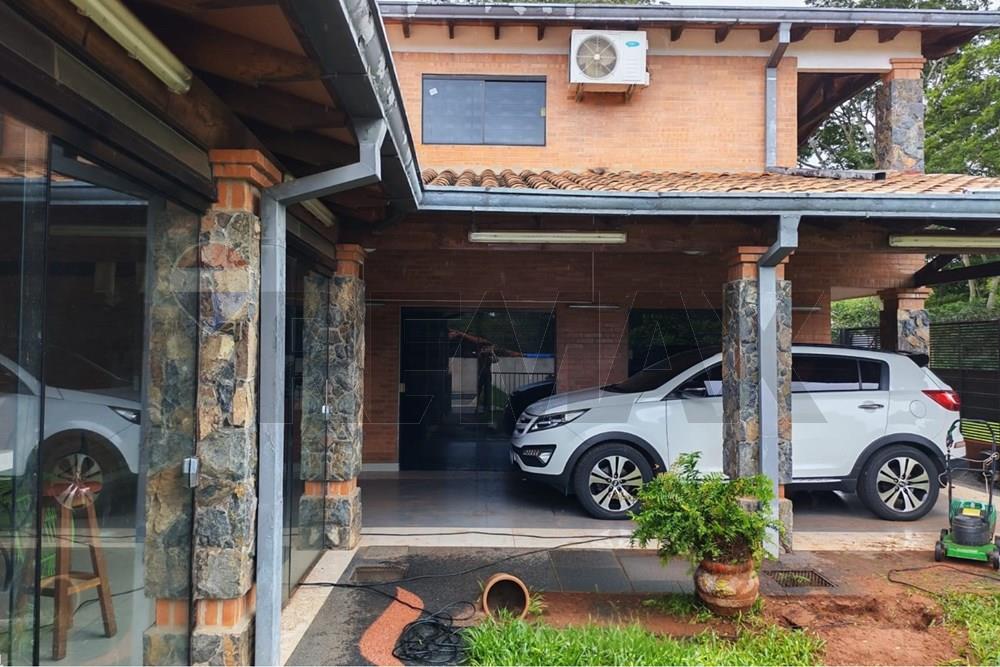 Casa — 3 dorm. — Centro — 3/5