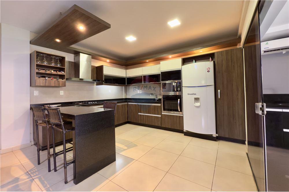 Duplex — 4 dorm. — Quiteria — 4/5
