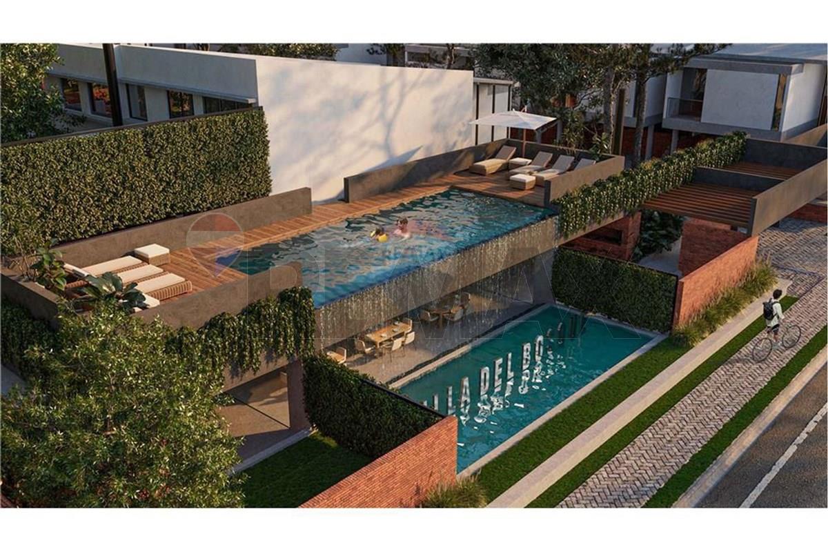 Casa — 3 dorm. — Primer Barrio — 4/5