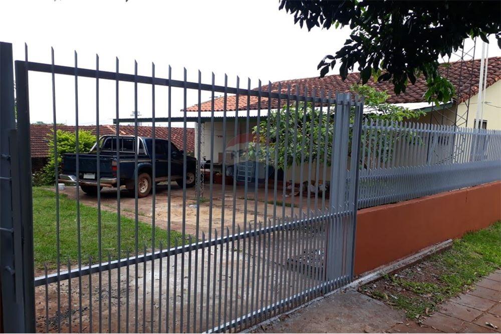 Casa — 3 dorm. — Encarnación — 3/5