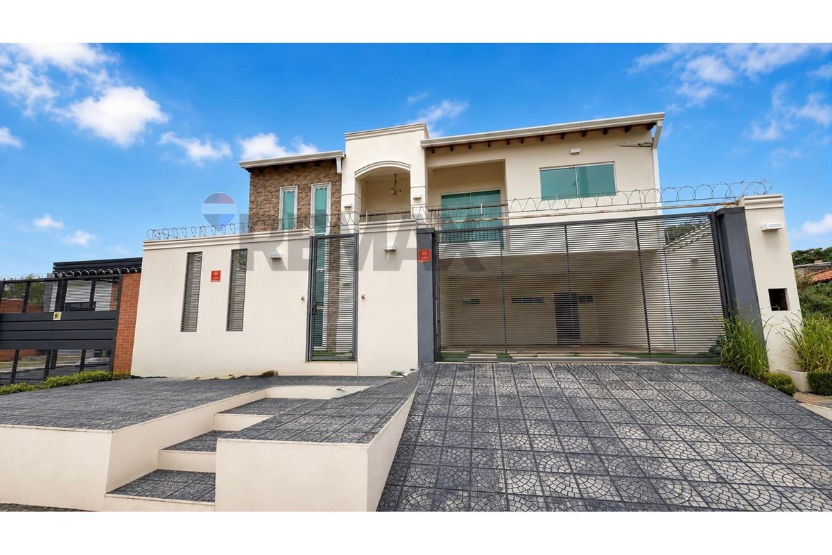 Casa — 4 dorm. — Miraflores — 1/5