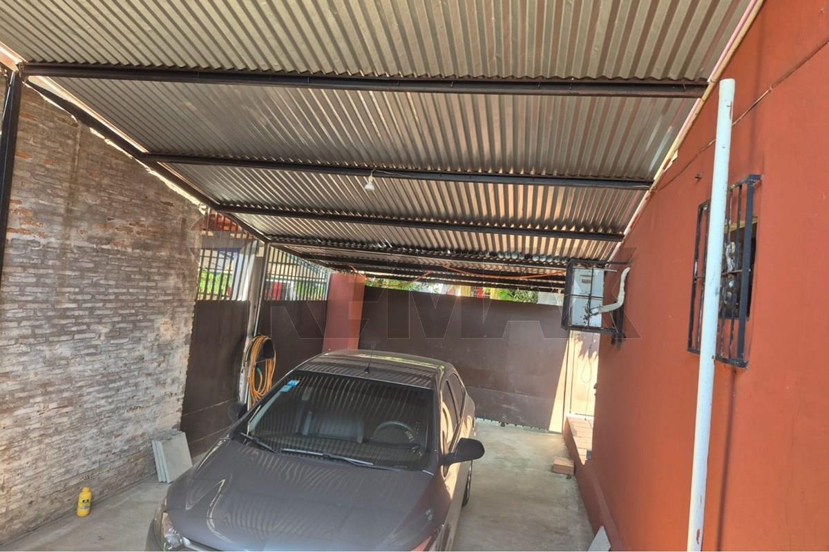 Casa — 3 dorm. — Caaguazu — 2/5