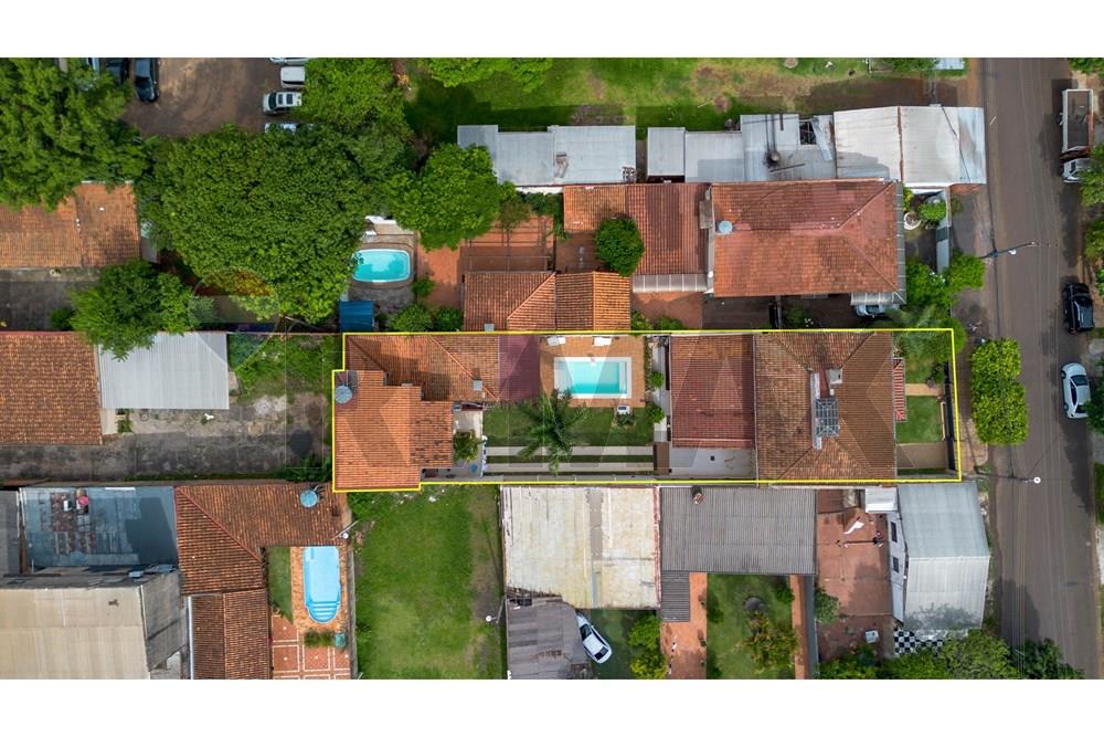 Casa — 8 dorm. — Ciudad Del Este — 2/5