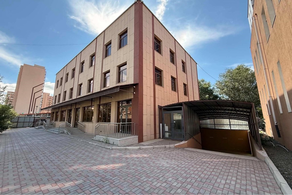 БЗД, 1 давхарын үйлчилгээний талбай түрээслүүлнэ