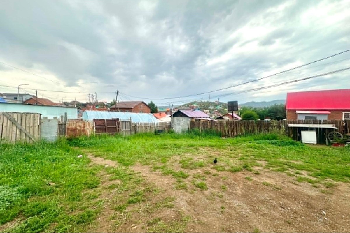 бзд 32 хороонд газар зарна