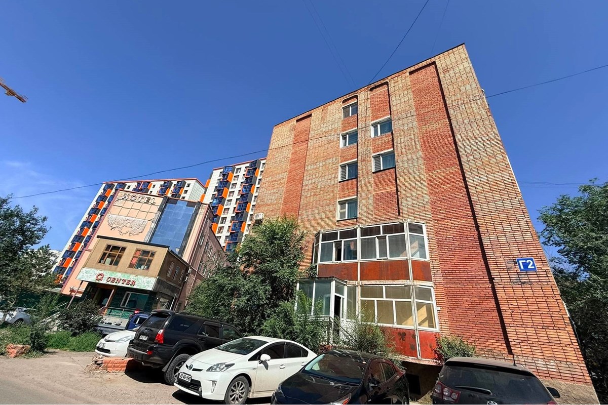 Төмөр зам 1 давхарт үйлчилгээний талбай худалдана