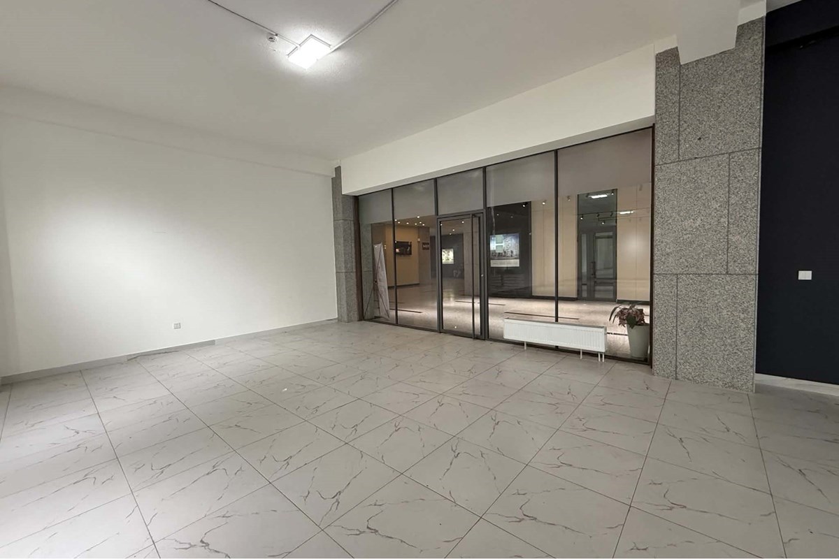 343m² retail space for sale — 3