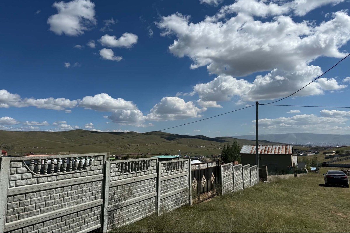 1200m² land for sale — 8