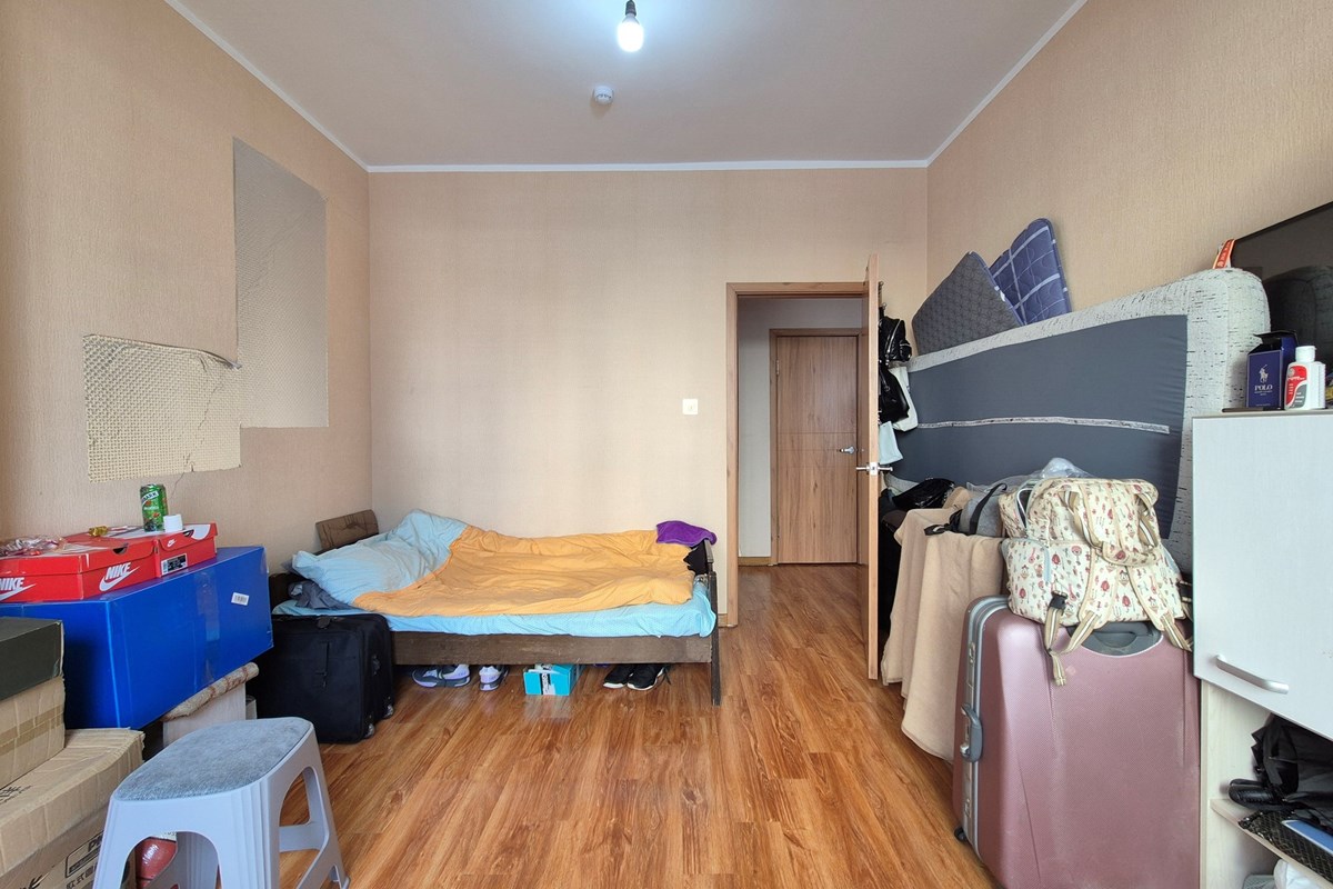 48.83m² retail space for sale — 12