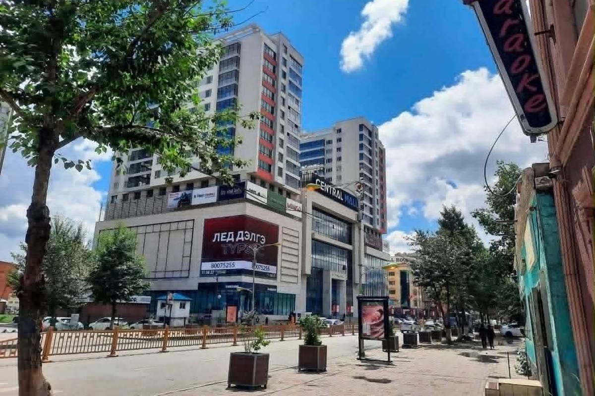 Бзд Централ молл-д 3 өрөө түрээслүүлнэ
