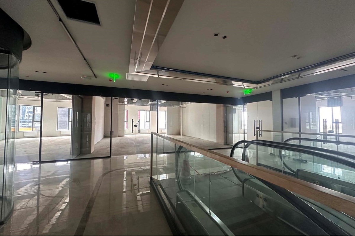 retail space for rent — 7