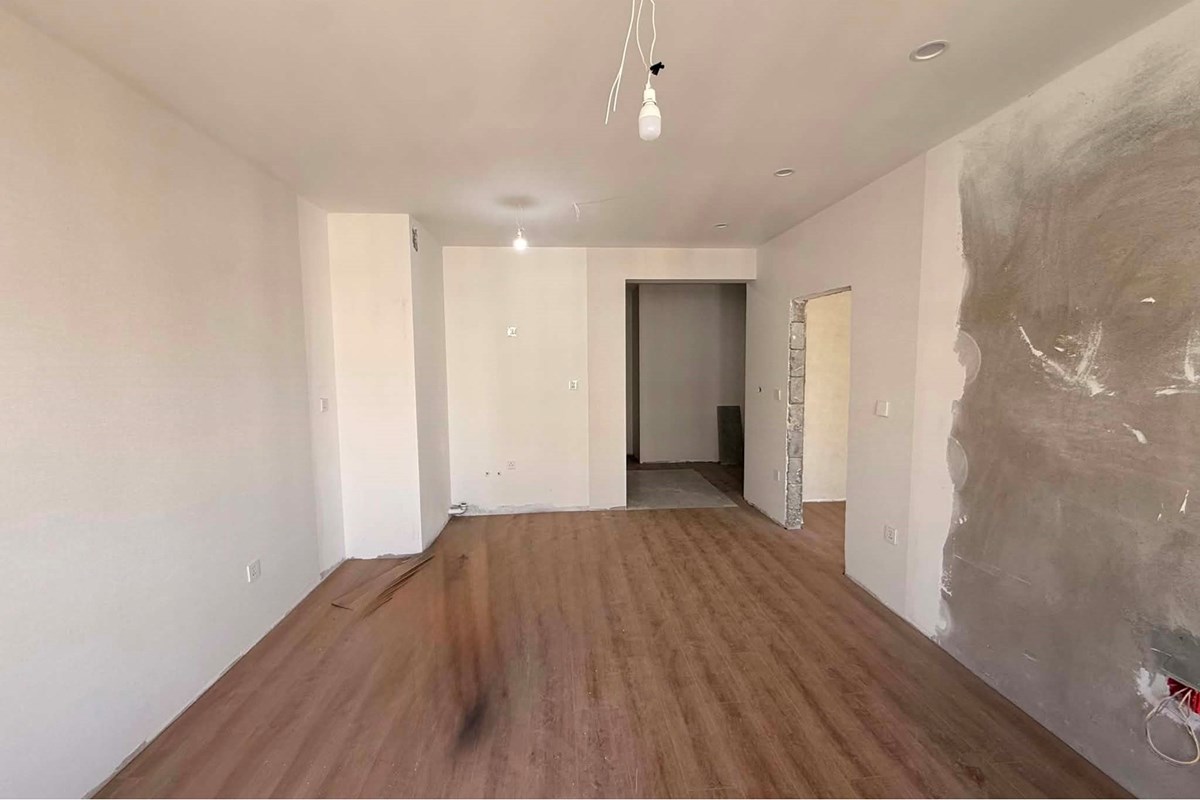 57m² building for sale — 9