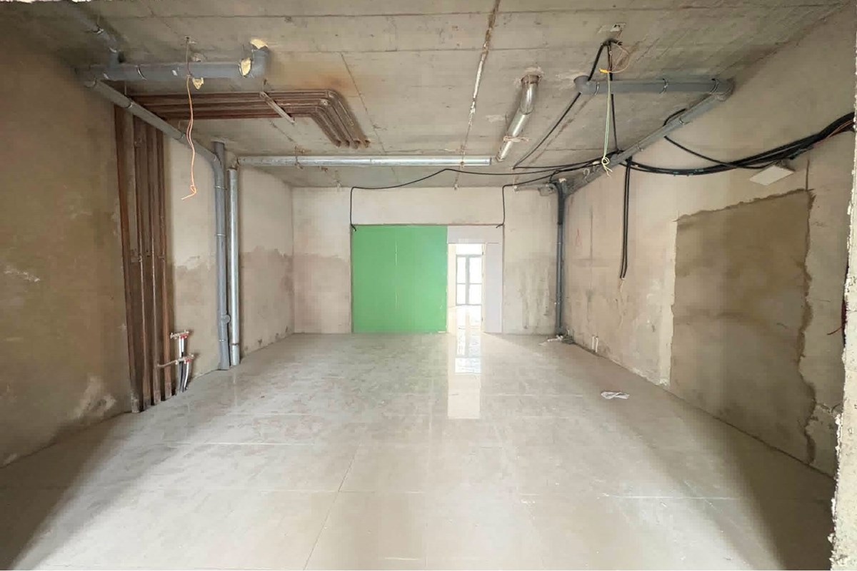 107.53m² commercial space for rent — 7