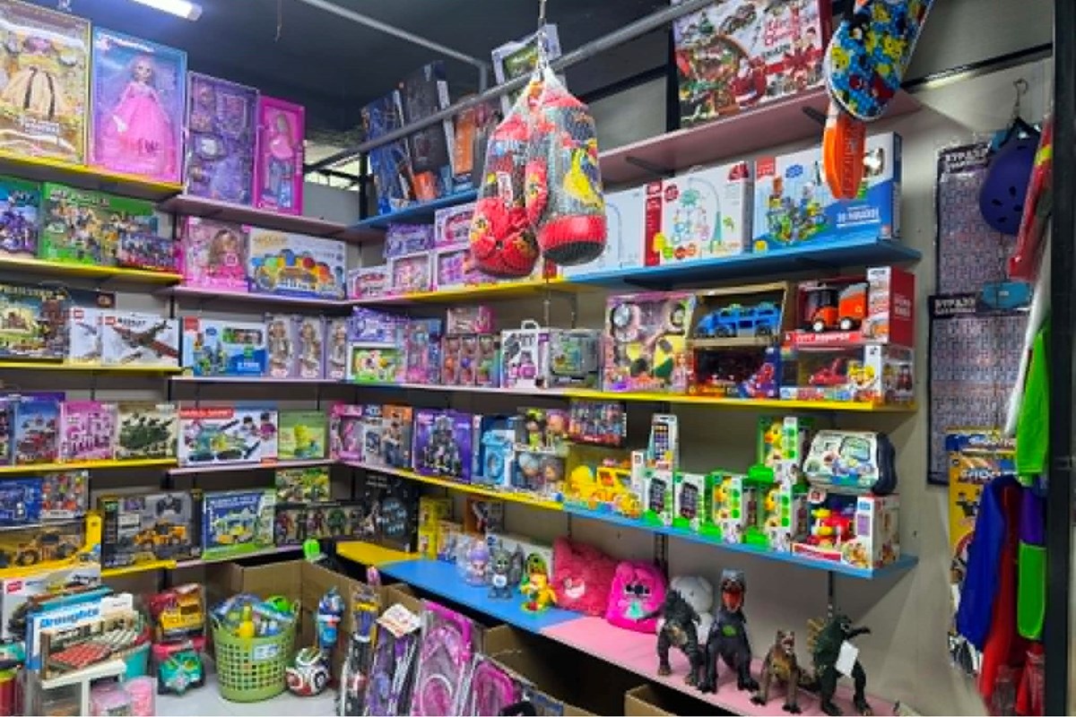 13.66m² retail space for sale — 5