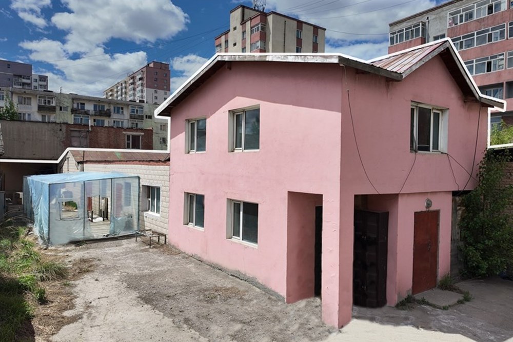 140мкв үйлчилгээний талбай зарна