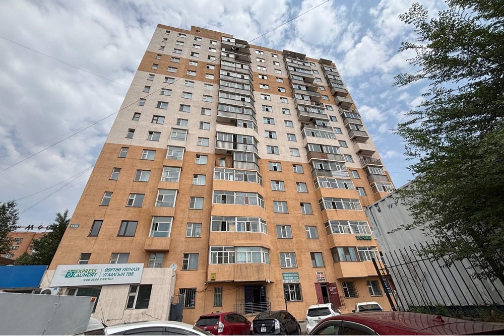 27мкв үйлчилгээний талбай зарна