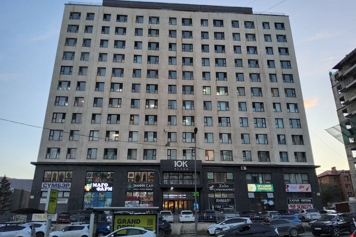 Баянзүрх дүүрэг 10К плазад 2 өрөө байр зарна