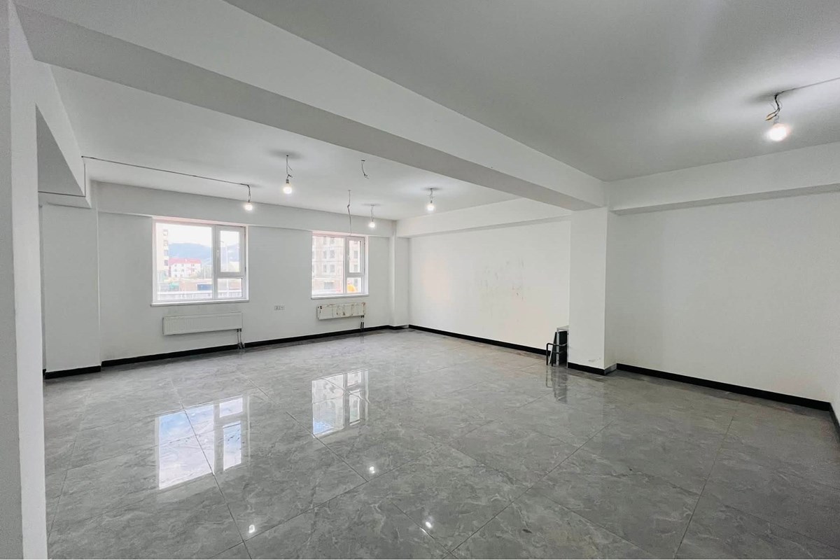 88.68m² retail space for sale — 5