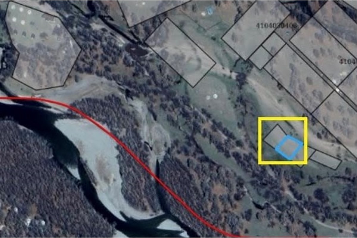 1400m² land for sale — 3