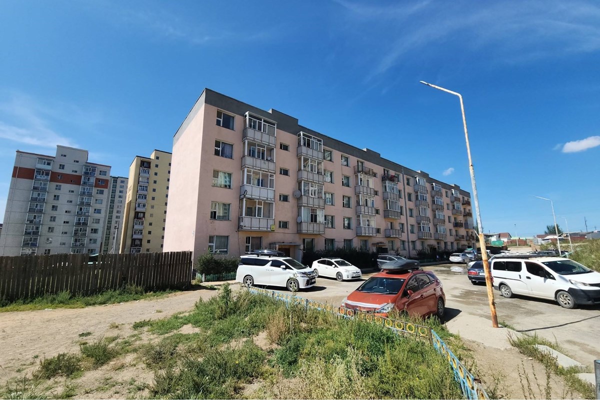 Нисэх, МТ колонкын ард 49мкв 2өрөө