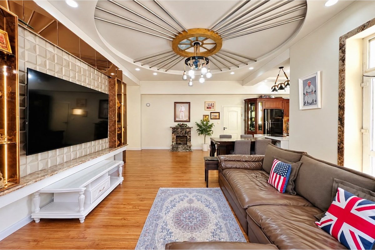 4-room apartment for sale — 2
