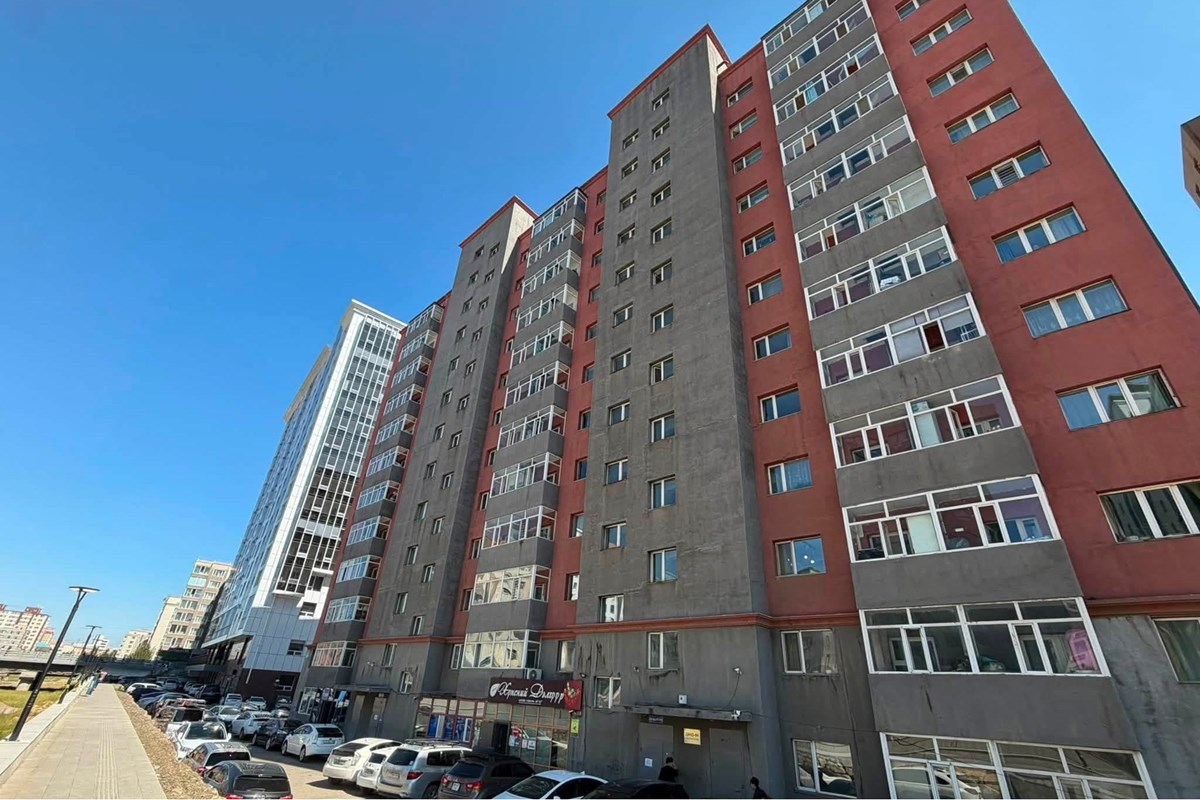 БЗД.Urban tower урд 84 байранд 39 мкв 1 өрөө