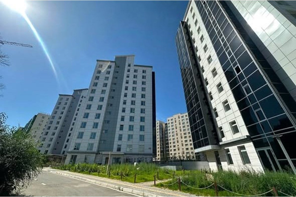Versal Garden Бүрэн тавилгатай 3 өрөө
