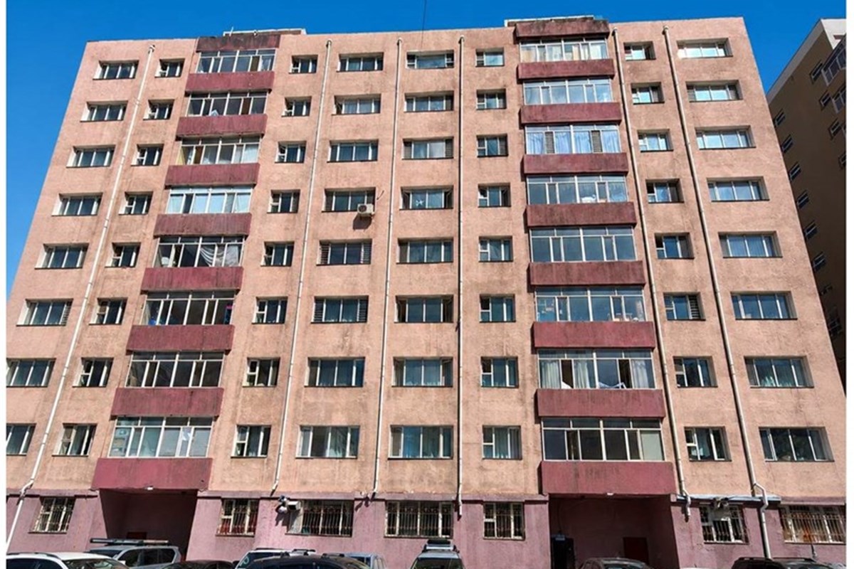 БЗД Натурт 2 өрөө орон сууц худалдана.