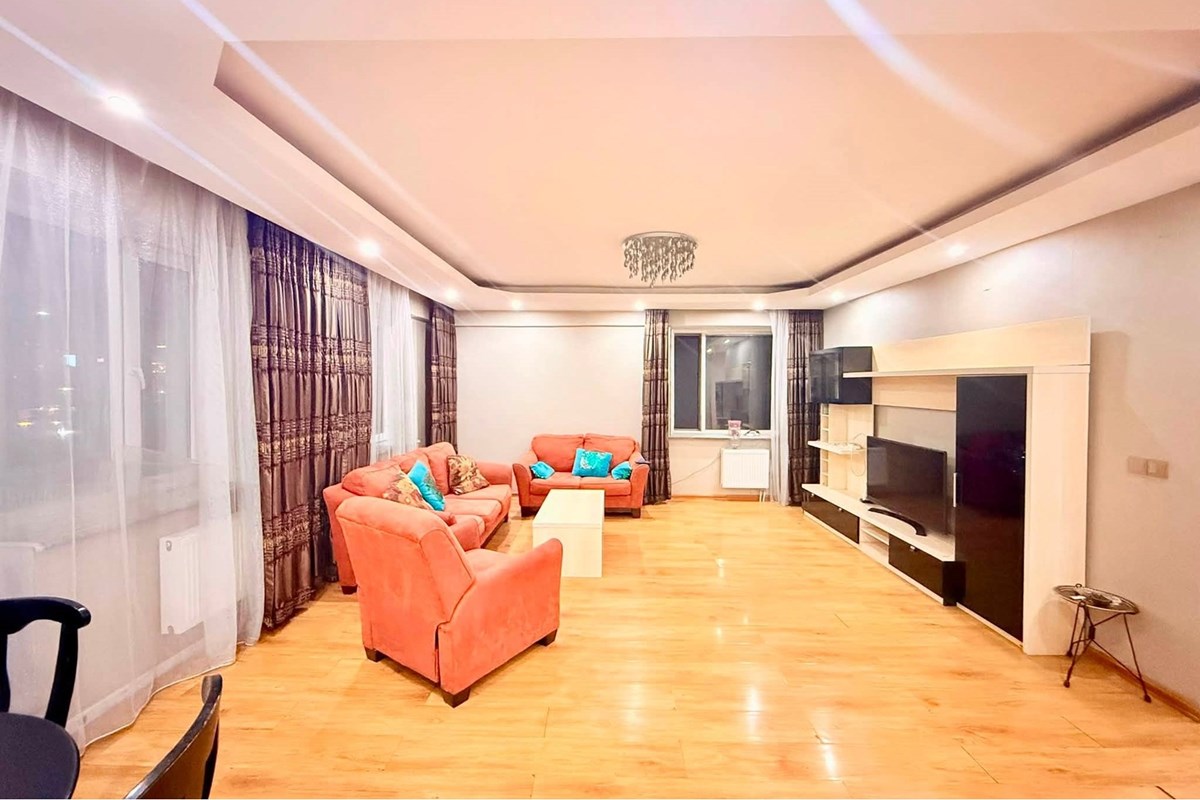 4-room apartment for rent — 2