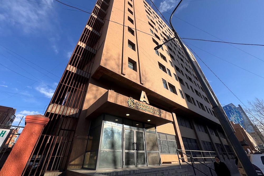 Метро бизнес центрт 194.4 м.кв оффис худалдана